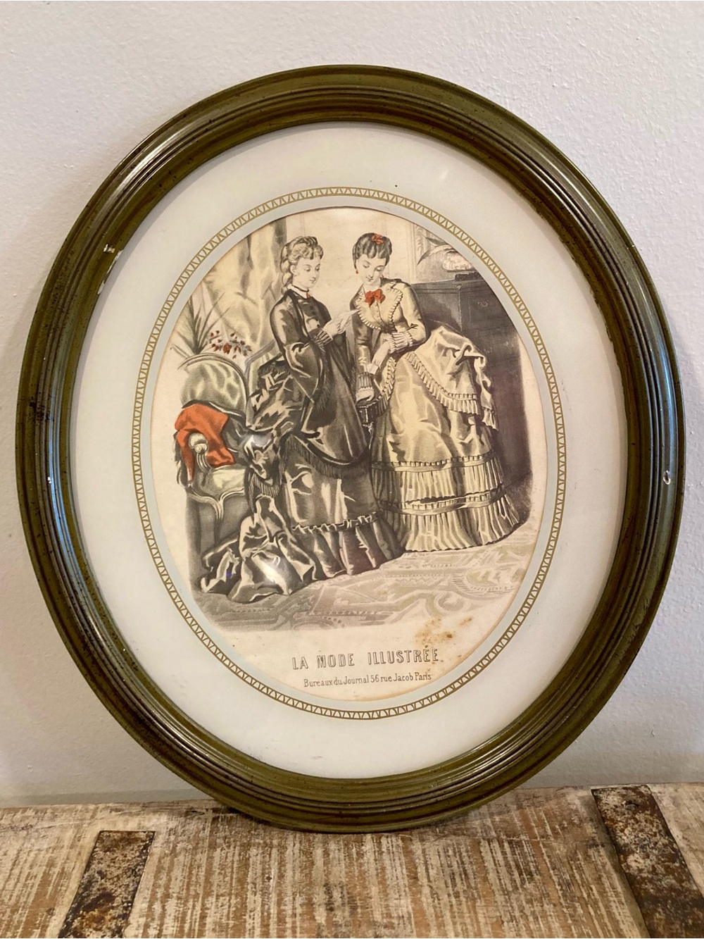 Vintage Victorian Revival Oval Wall Art Print in Olive Green Frame 70s-80s Decor